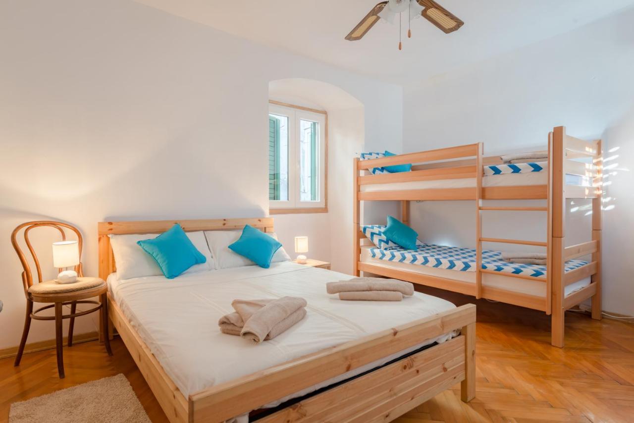 Lct Alberti Palace Apartment Split Extérieur photo