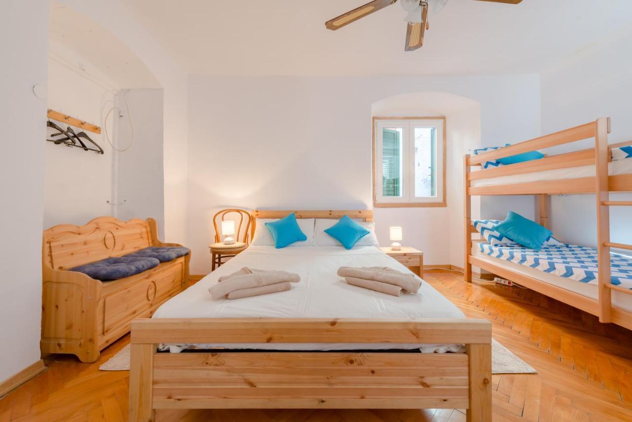 Lct Alberti Palace Apartment Split Extérieur photo