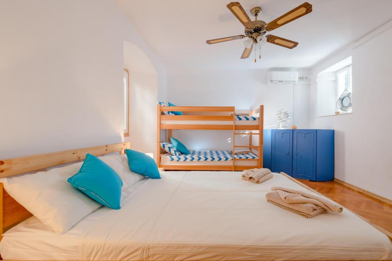 Lct Alberti Palace Apartment Split Extérieur photo